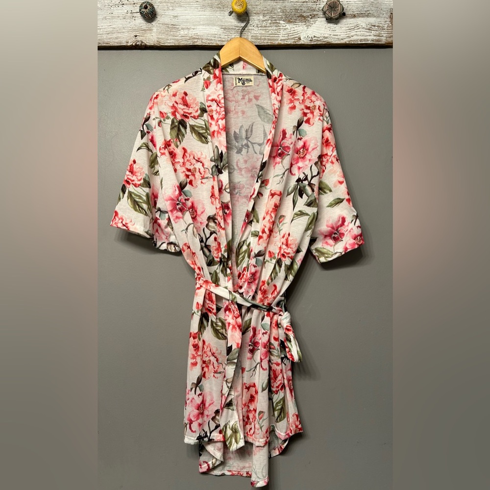Show Me Your Mumu Brie Robe One Size Garden Blooms White Pink Floral Kimono NWOT